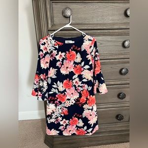 Floral bell sleeve dress